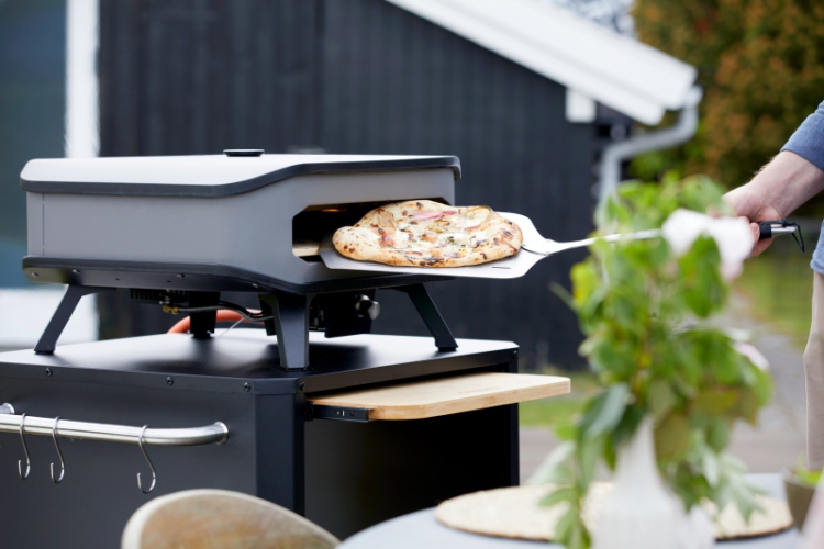 Cozze Pizza oven 17 inch (42 cm) op gas met thermometer en Pizzasteen