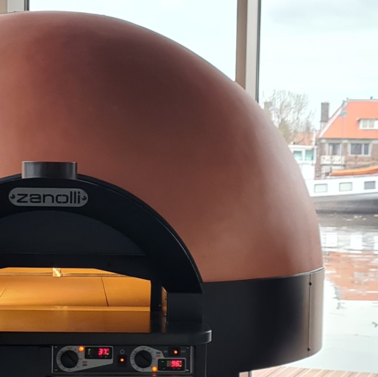 Augusto 6 ELEKTRISCHE DOME OVEN